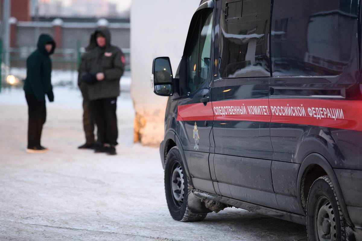 Стали известны подробности поджога студентом нескольких автомобилей полиции