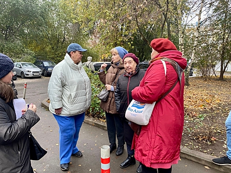 25 октября глава управы района Братеево Александр Воробьев провёл еженедельный обход территории