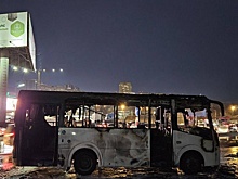 Во Владивостоке сгорел дотла пассажирский автобус