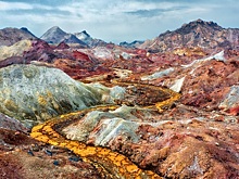 Зачем жители острова Ормуз едят почву