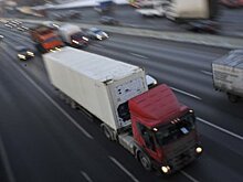 В Москве от грузовика на полном ходу отлетело колесо и попало в пешехода
