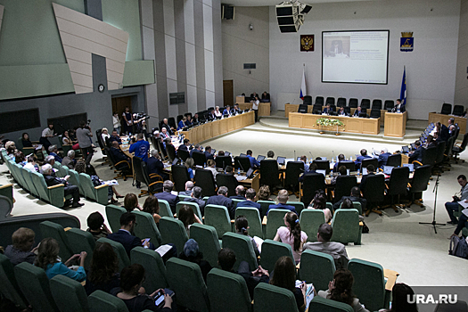 В Тюмени депутатов гордумы оштрафуют на 20 000 рублей за несдачу отчетности