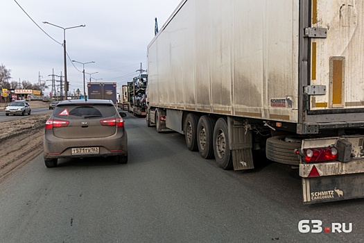 Запрет на движение грузовиков в Самаре: где планируется расположить КПП