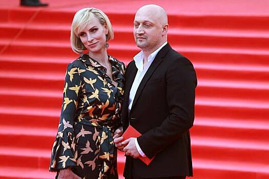 НТВ: Супруга Гоши Куценко сбежала из зала во время премьеры его фильма