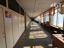 Камчатские учителя ремонтируют открывшуюся месяц назад школу за свой счёт