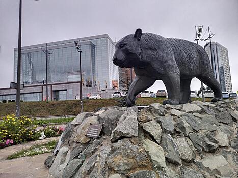 Пять самых популярных скульптур тигров во Владивостоке