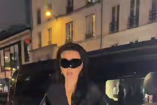 Блогершу Самойлову не пропустили на шоу Balenciaga из-за фальшивого билета