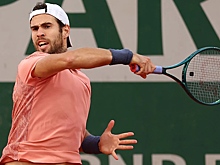 Хачанов вышел в четвертьфинал турнира ATP 250 в Женеве после снятия Нисикори