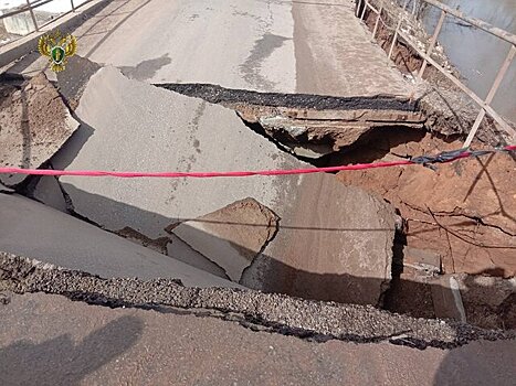 Мост обрушился в подмосковной Истре