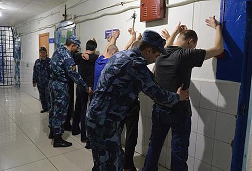 Она взяла кредит ради друга, а ее избили битами. Курсанты института ФСИН решили не отдавать долг