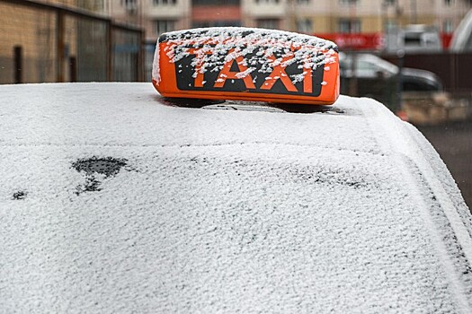Таксист наехал подростку на ногу за отказ платить больше счётчика