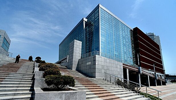 Глава Южной Кореи хочет посетить сцену Мариинского театра во Владивостоке