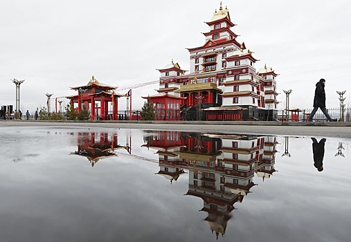 «Потрудиться и отдохнуть»: Основатель «монастыринга» раскрыла суть тренда