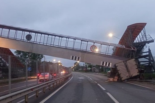 Во Владимирской области перекрыто движение по М-7 из-за обрушения перехода