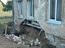 Эвакуировали четверых детей и троих взрослых: в Гвардейске обрушилась наружная стена жилого дома