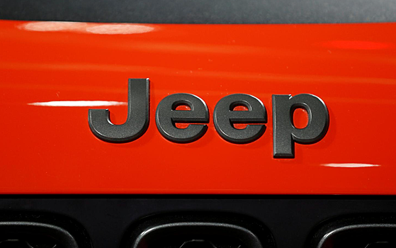 «Шпионы» рассекретили салон нового Jeep
