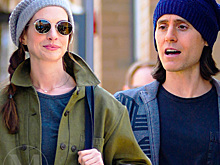 Что нам известно о сериале «МыПрогорели» с Джаредом Лето и Энн Хэтэуэй в главной роли