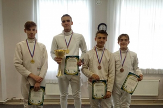 Победителей Кубка города по фехтованию назвали в Пскове