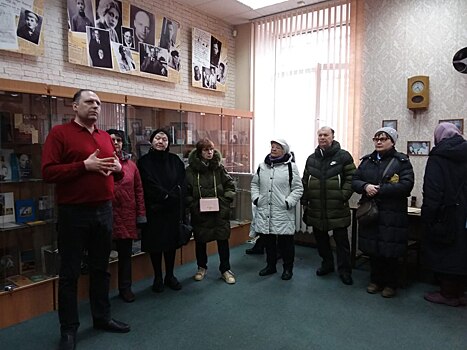 Историческую экскурсию по району Аэропорт устроили для пенсионеров