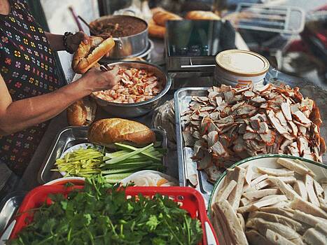 Россиянин рассказал об обеде за 80 рублей в столовой времен СССР в Таджикистане