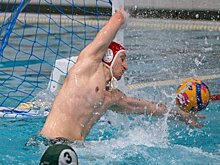 "КОС-Синтез" ушел на новогодние праздники лидером чемпионата страны