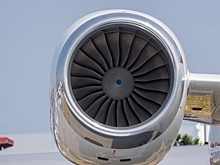 «Благословение или теракт?» — китайцы кидают монеты в двигатели самолетов