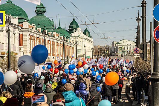 Мир, труд, май! В честь праздника в Омске прошли шествие и митинг