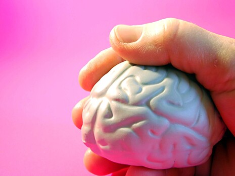 Психиатр объяснил, как COVID-19 воздействует на мозг человека