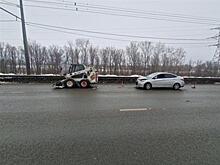 В Самаре Hyundai догнал трактор