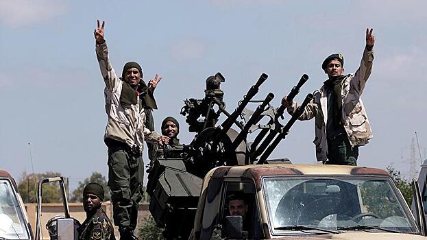 Армия Хафтара запретила заход судов в два порта Ливии