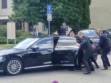 Dennik N: Жизнь премьера Словакии находится вне опасности после покушения