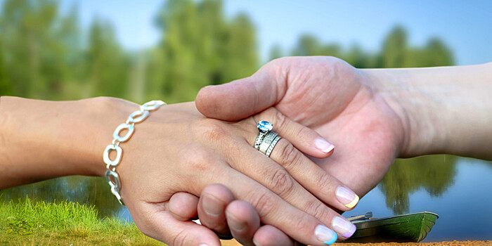 Москва и Санкт-Петербург возглавили топ городов с самыми перспективными невестами