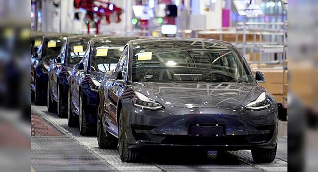 Главным конкурентом Tesla на рынке электромобилей должна стать Volkswagen