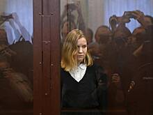 Адвокат рассказал о захотевшей поиграть в шпионские игры Треповой
