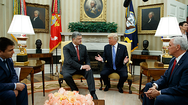 Трамп встретился с Порошенко