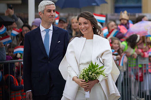 Люксембургская принцесса Александра вступила в брак на гражданской церемонии