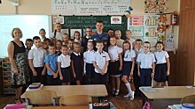 Сотрудники МЧС продолжают проводить уроки для севастопольских школьников