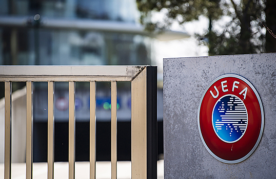РБК: УЕФА согласился ослабить санкции в отношении российского футбола