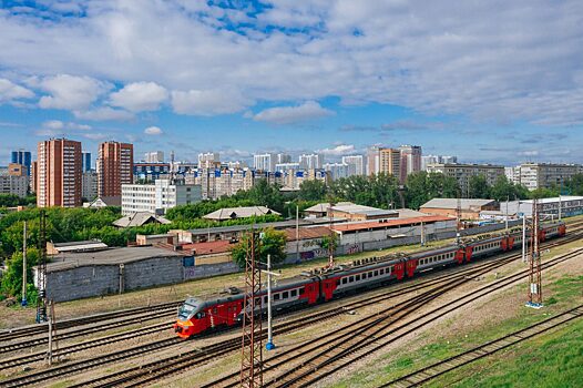 Городские электропоезда Красноярска в первом полугодии  перевезли почти миллион пассажиров