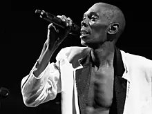 Умер вокалист группы Faithless Макси Джаз