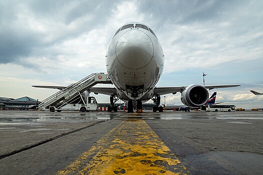 Вернувшийся в аэропорт из-за угроз самолет Egypt Air скоро вылетит в Москву