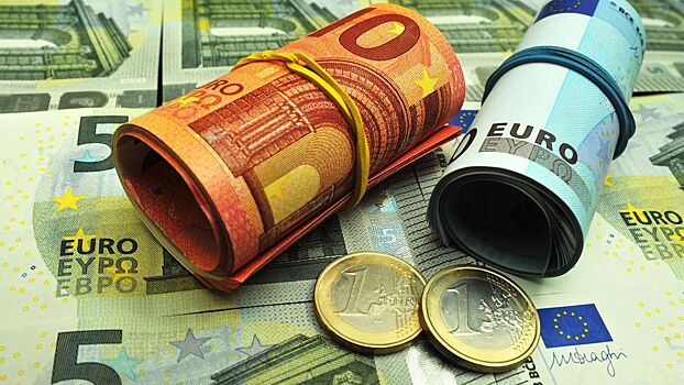 Экономист предрек эпоху дорогого доллара и дешевого евро