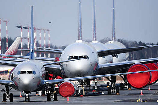 В аэропортах московского авиаузла 12 декабря задержали более 900 рейсов