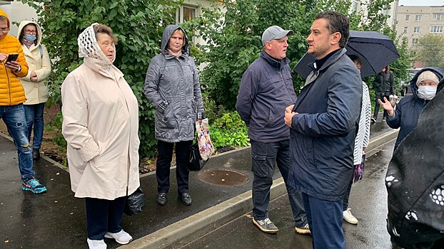 Двор на набережной VI Армии, 195, в Вологде примут только после устранения замечаний