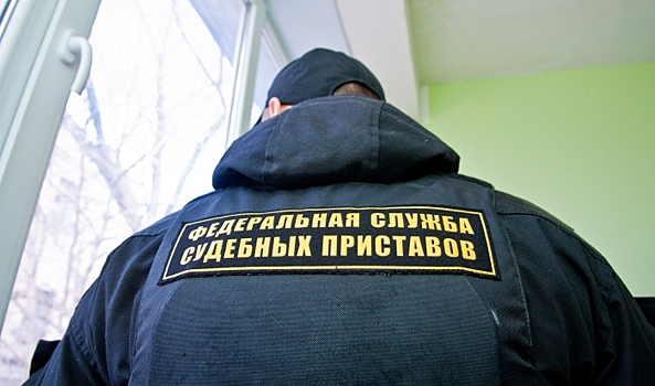 90 штрафов ГИБДД взыскали с «гонщика» из Волгоградской области