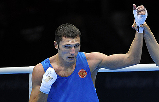 Призер ОИ Замковой стал пятикратным чемпионом России по боксу