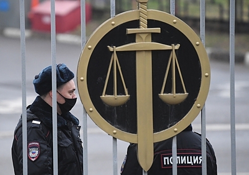 Правоохранители стали основными коррупционерами в России из-за низких зарплат