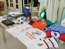 Футболки именитых спортсменов помогли пострадавшим от наводнения