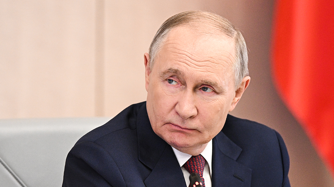 Путин:&nbsp; ядерный щит РФ, заложенный в Саровском центре, надежно обеспечивает суверенитет РФ