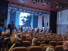 Сергей Шакуров прочитал пушкинскую "Полтаву" омским кадетам